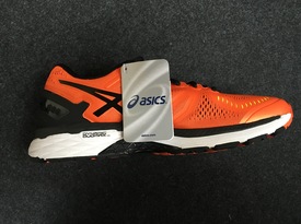 Asics 亞瑟士 k23頂級跑鞋