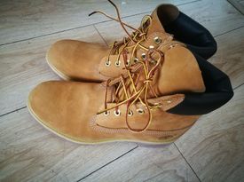 Timberland 6英寸經(jīng)典男靴大黃靴