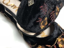 震驚！穿Sam Edelman真的能像侏羅紀女主一樣跑贏恐龍