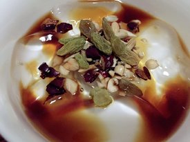 這么熱的天，來(lái)一碗冰粉吧