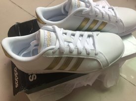 百搭Adidas Baseline金尾小白鞋