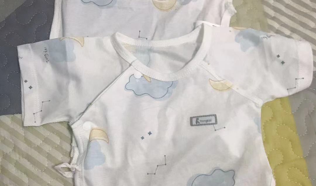 新手妈妈的第一次购物——新生婴儿半背衣