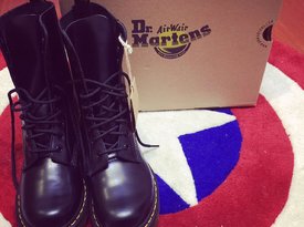 【曬單免郵】海淘第一單！Dr.Martens 馬丁真皮1490鞋??！有美腿