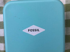 Fossil女士波浪紋飾釘和箭形項(xiàng)鏈禮品套裝