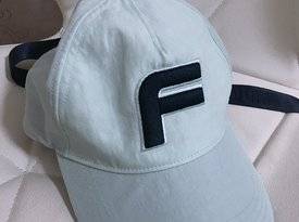 #fenty帽子买家秀 #这是一顶正经的绿帽 #这只是绿色带子的白帽子