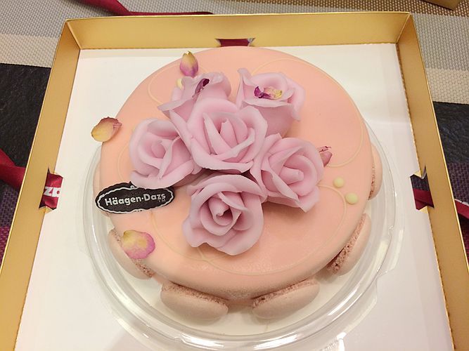 高上大的哈根达斯冰淇淋蛋糕美腻又美味,分享哈根达斯金卡卡号